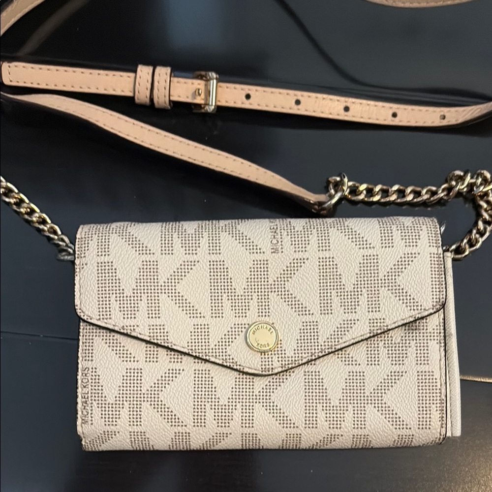 **SOLD**
Michael Kors Cream Monogram Crossbody Bag